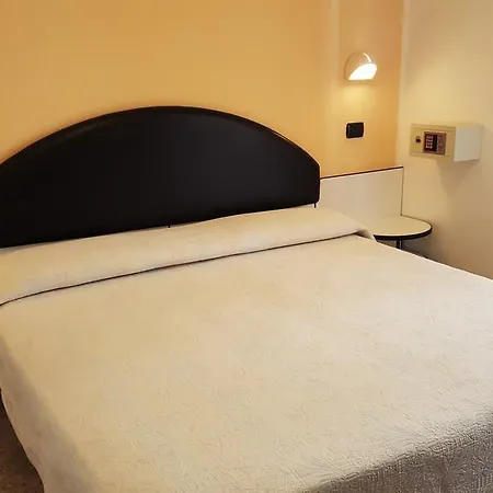 特罗卡德罗酒店