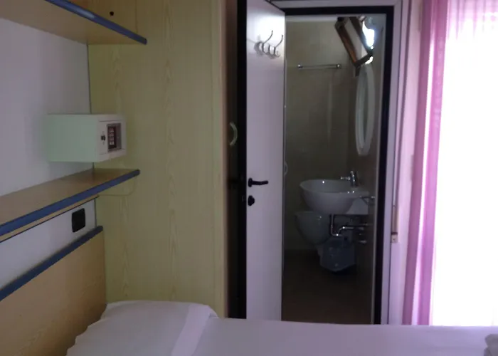 Trocadero Отель